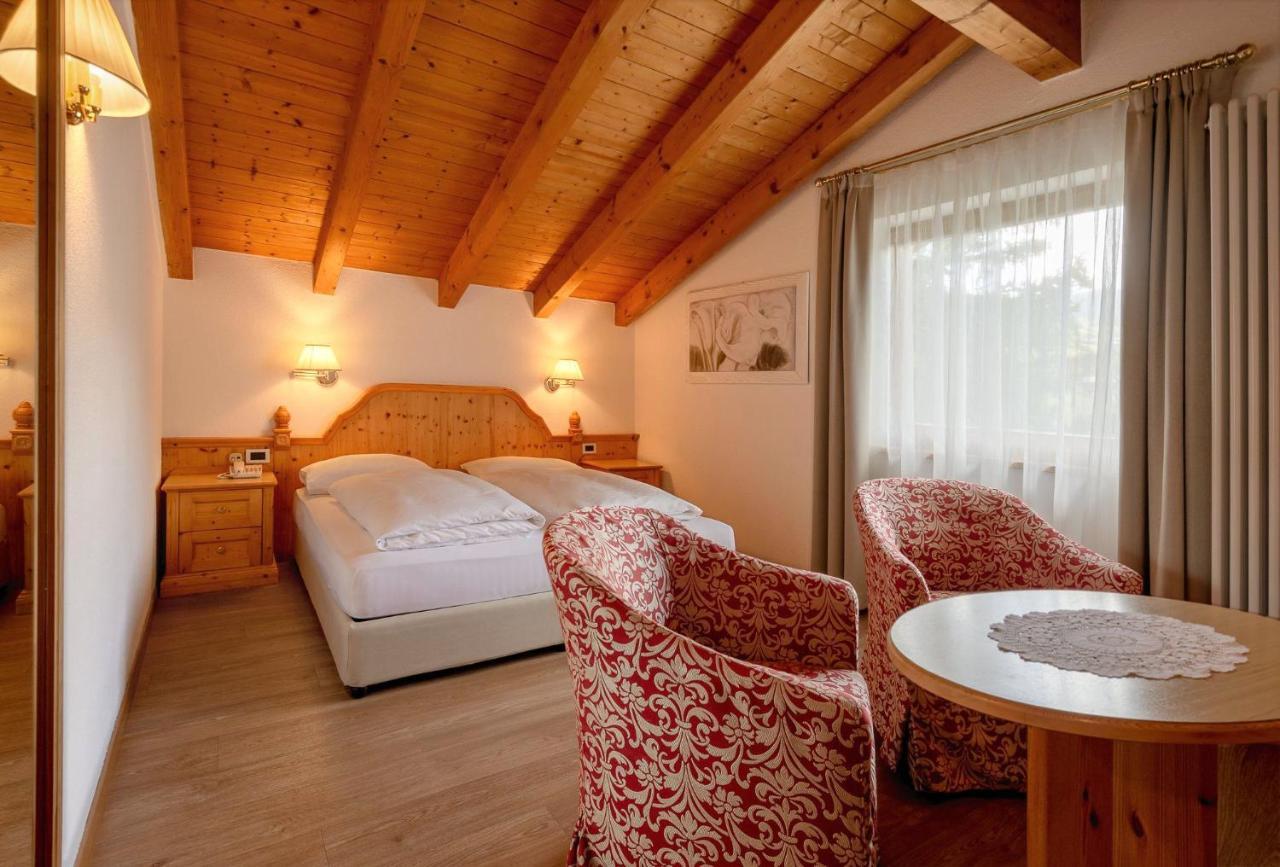 Hotel Villa Eden Corvara In Badia Extérieur photo