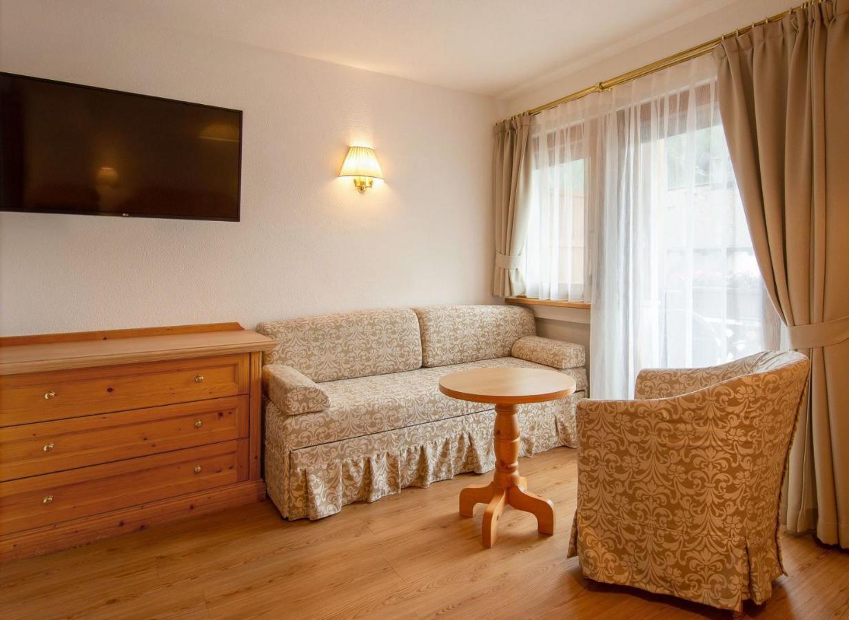 Hotel Villa Eden Corvara In Badia Extérieur photo