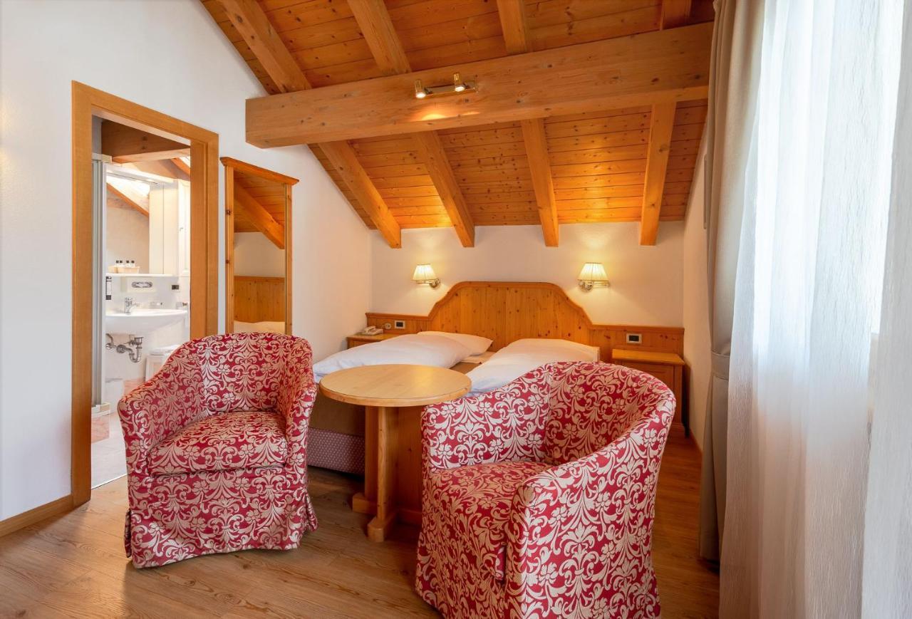 Hotel Villa Eden Corvara In Badia Extérieur photo