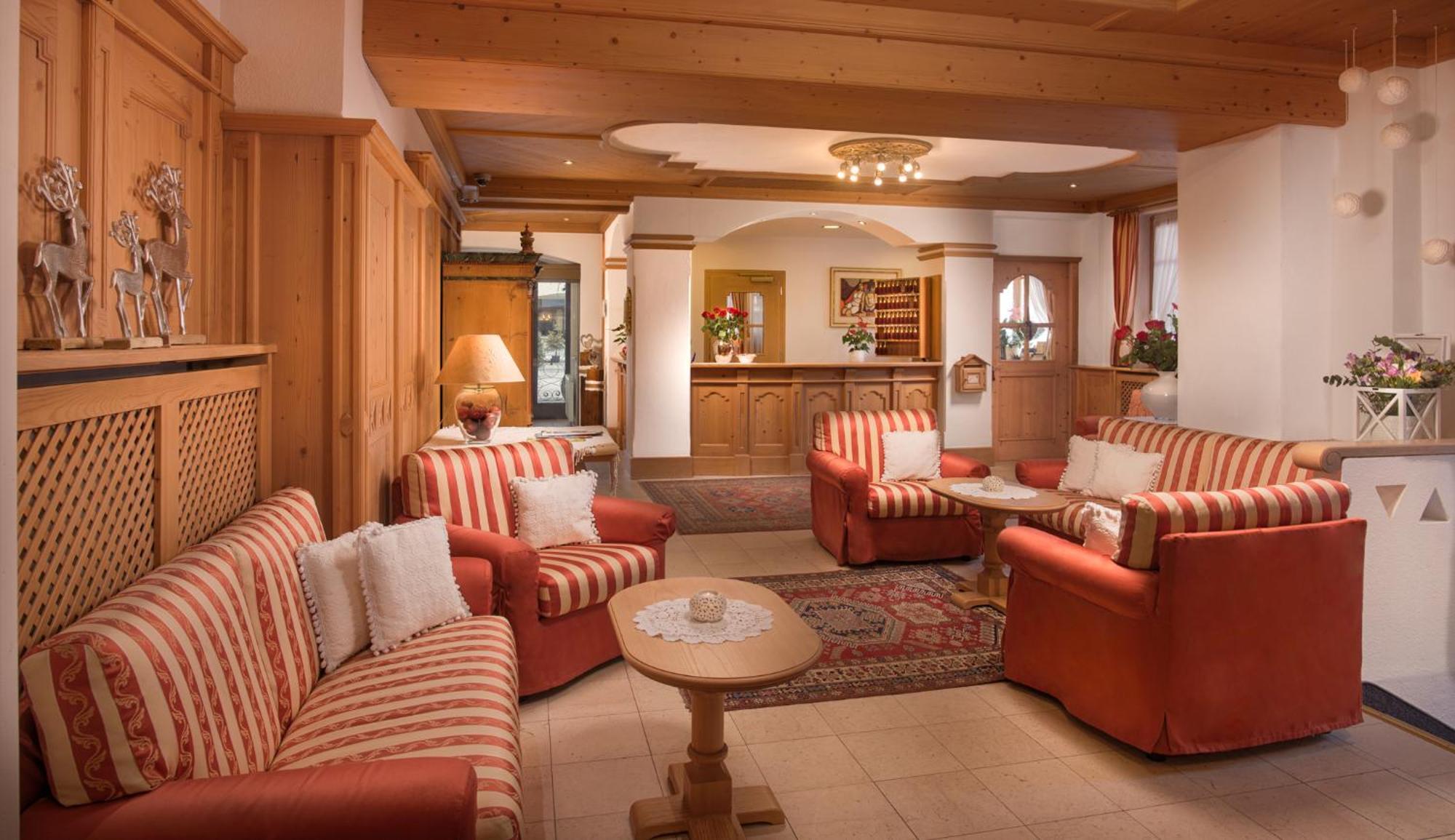 Hotel Villa Eden Corvara In Badia Extérieur photo